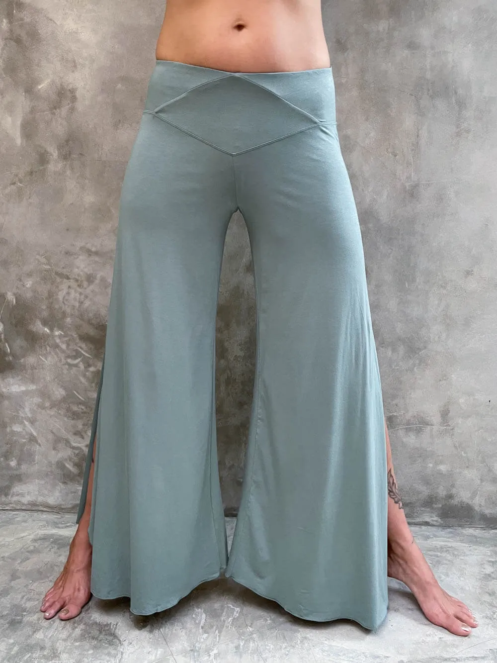 Slit Pant